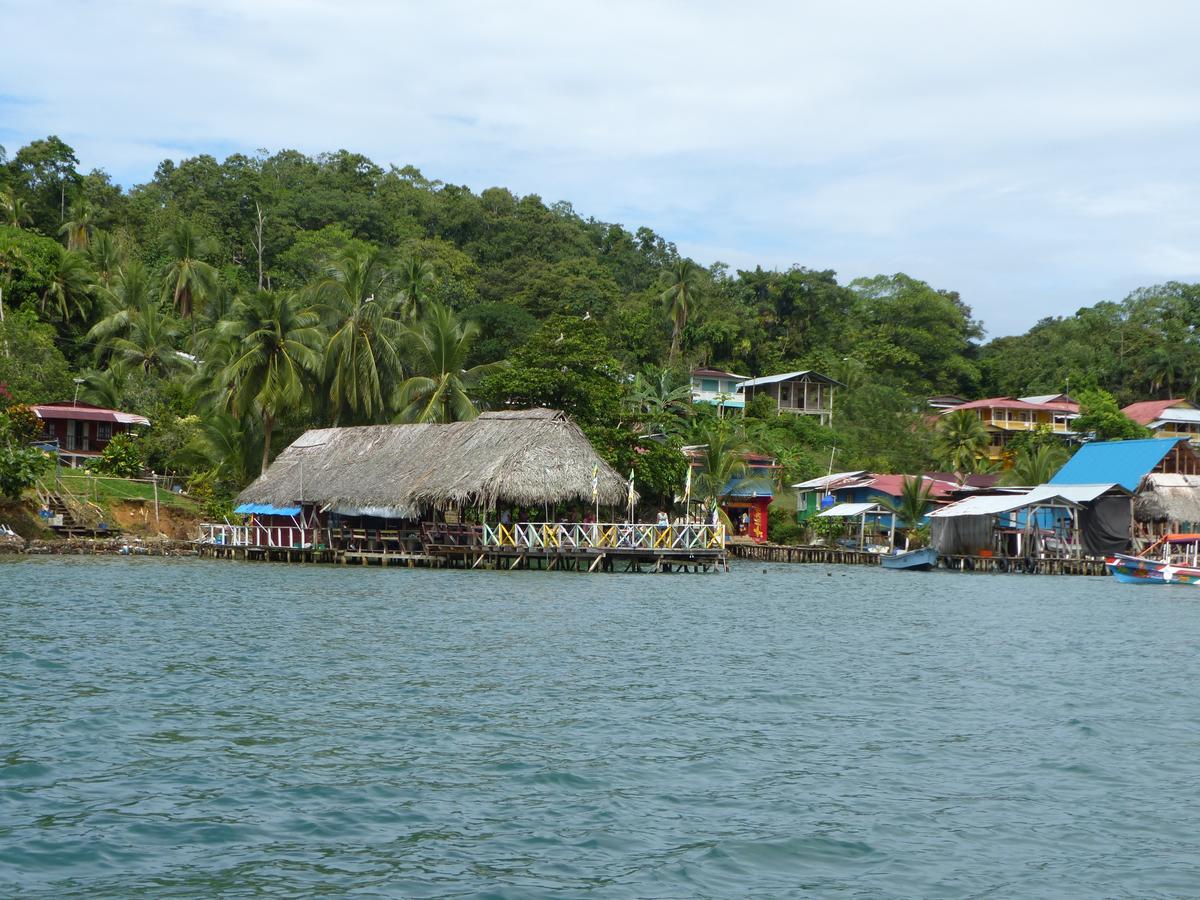 Hotel Caribbean View Бастиментос Экстерьер фото